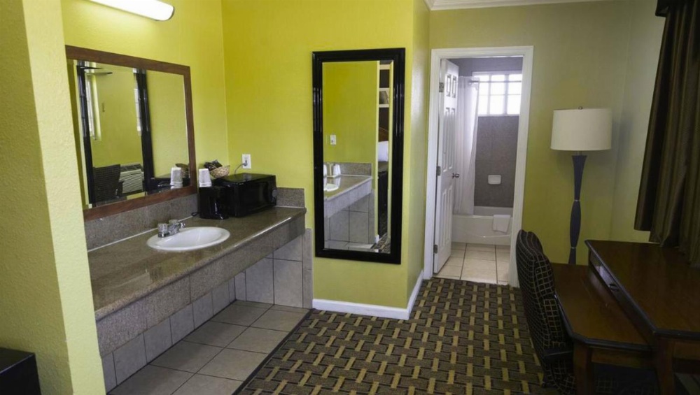 Kings Motel Inglewood Image 48